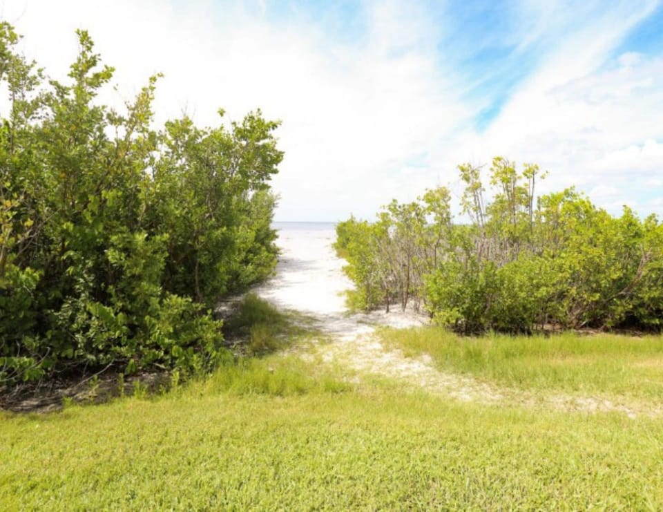 Estero Beach & Tennis - Beach Access