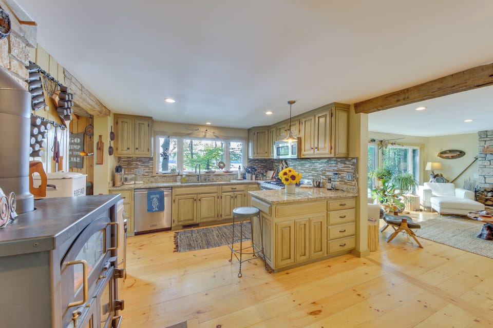 Kitchen | Fully Equipped | Cooking Basics