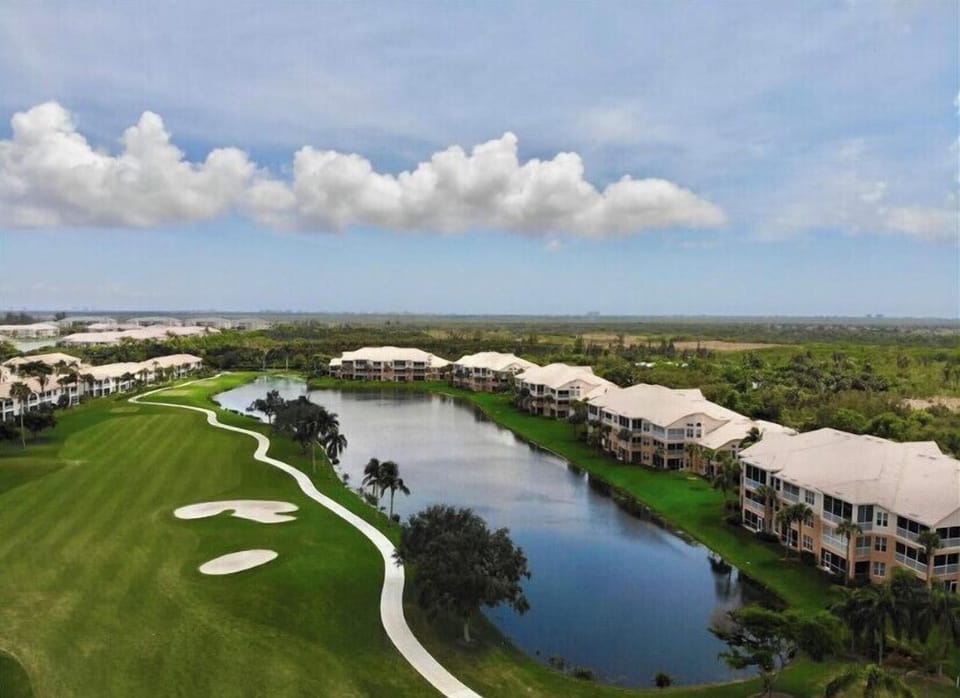 Golf privileges included in delegation of privileges fees. Golf fee discount 