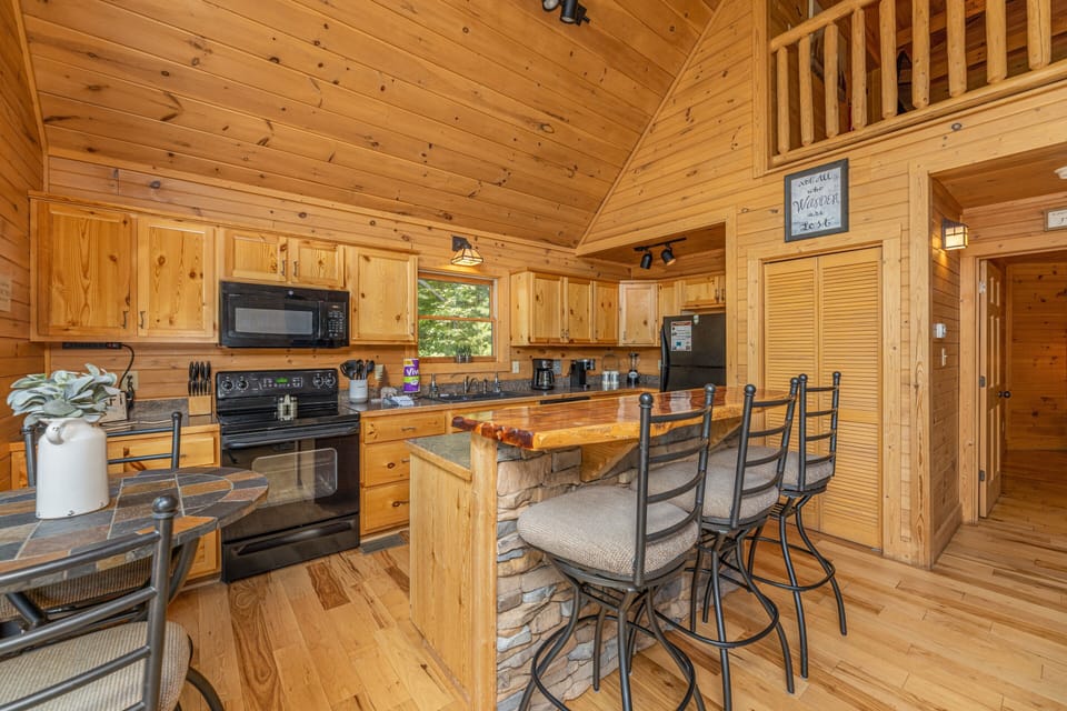 Seating for 5 (Keurig Dual Coffee machine is now there