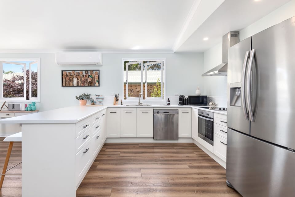 Fully equipped Kitchen/Dining area (Air Conditioned)
