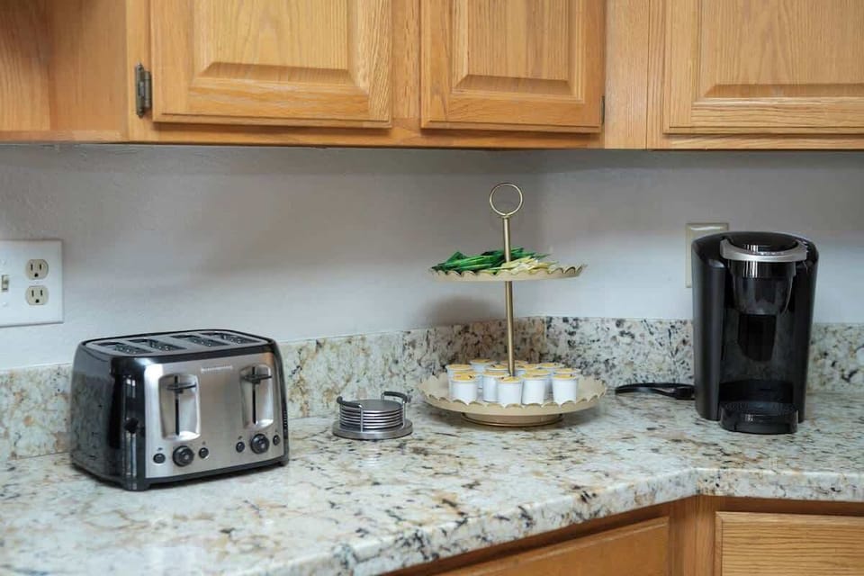 Our kitchen features new stainless steel appliances, coffeemaker and fully stocked for the chefs of your group :)
