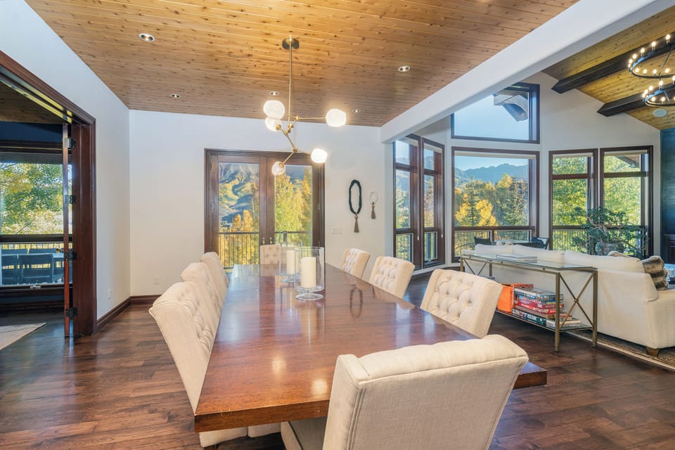7.0-evergreen-telluride-dining-room