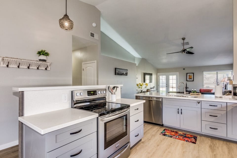 Kitchen (2)