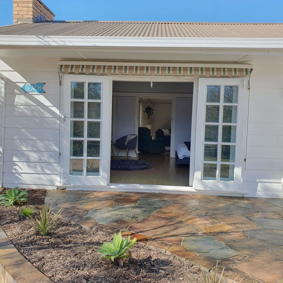 Looking in to Bedroom/Lounge retreat 