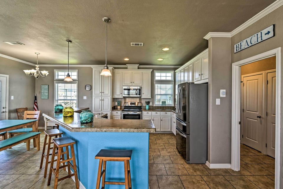 Fully Equipped Kitchen | Cooking Basics Provided