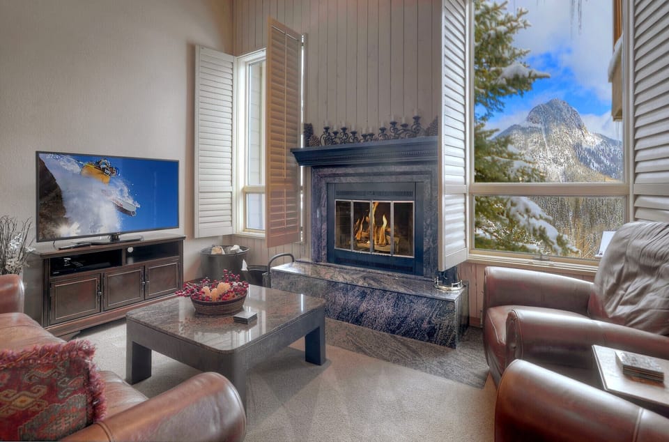 Main Living Space - Wood burning fireplace (wood provided), TV and Views