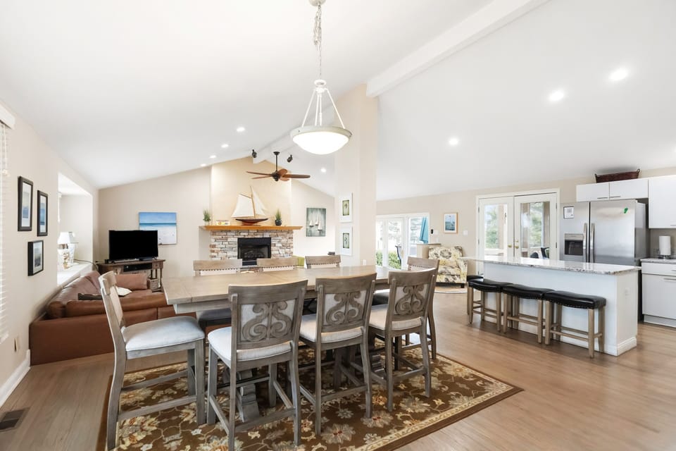 Open concept living and dining area