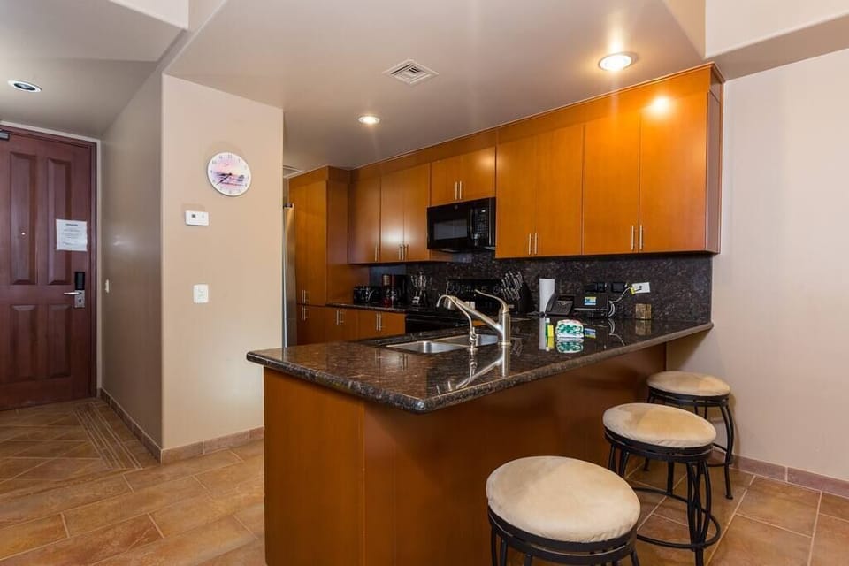 Kitchen (2)