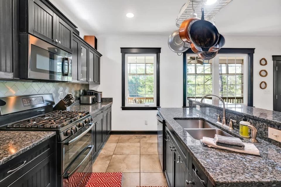 Kitchen w/all spices