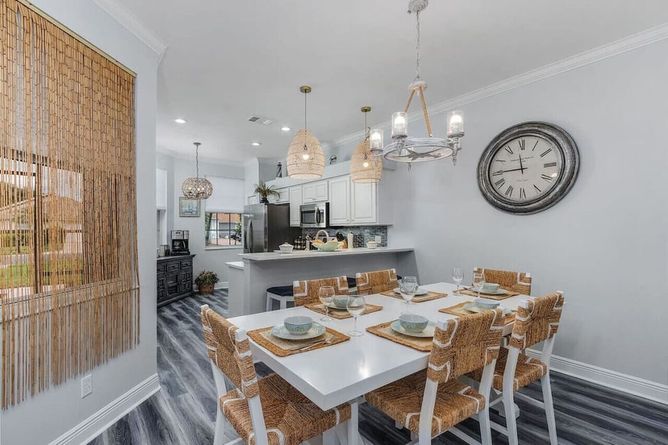 Stunning home with all you need for a fabulous FL vacation. Newly renovated and furnished (Aug 2021).