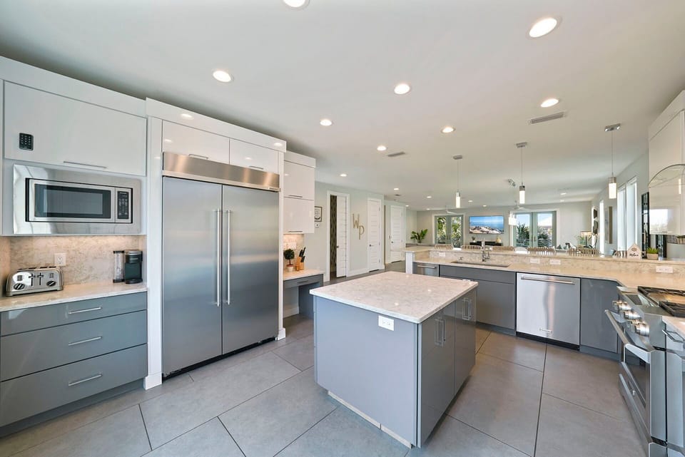 White Pearl - Destiny by the Sea - Kitchen