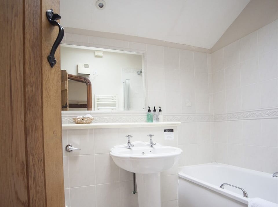 Potato Shed Bathroom