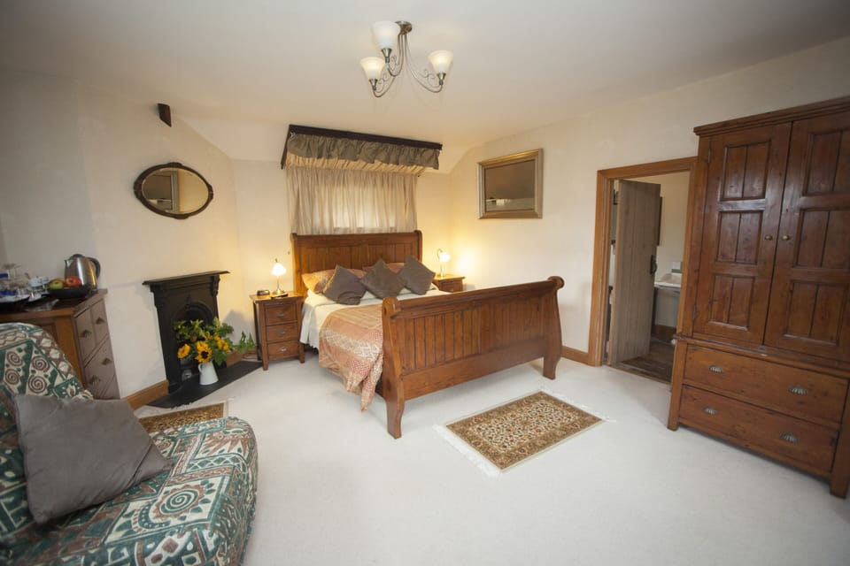 Spacious Farmhouse Room