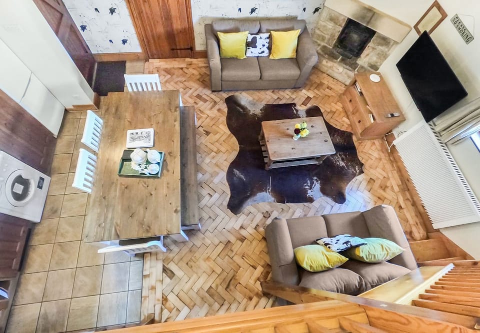 Cow Byre 2 Dining and Lounge