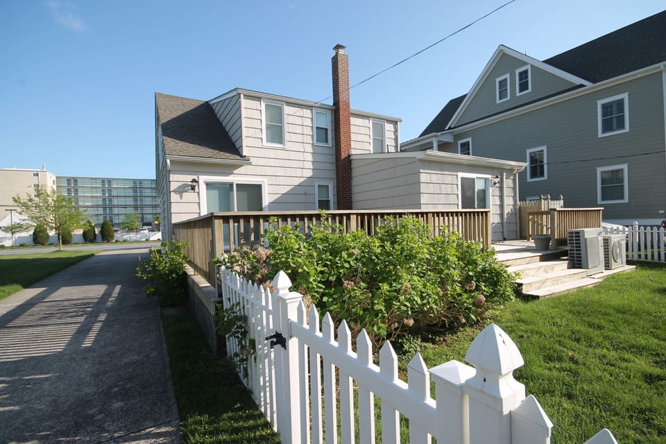 Fully Fenced Yard - Gas Grill