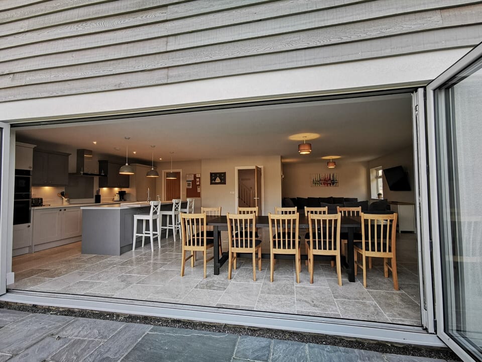 Bi-fold doors 