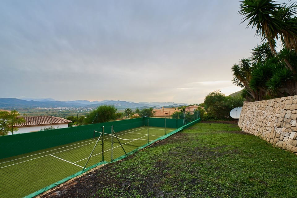Sport court