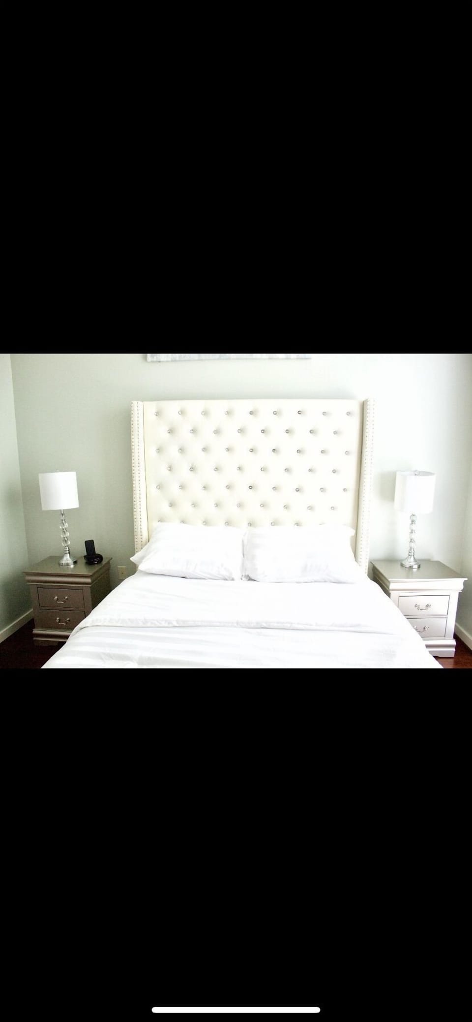 One super comfy full size bed.