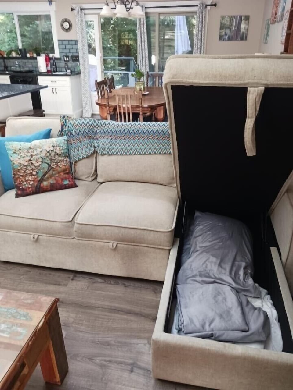 This sofa can be pulled out to make a queen size bed. 