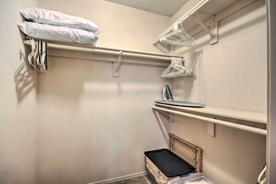 Bedroom 1 | Walk-In Closet