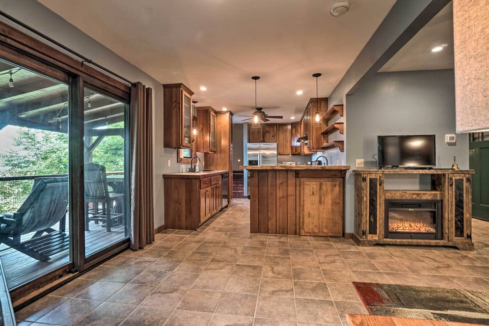 Fully Equipped Kitchen | Cooking Basics Provided