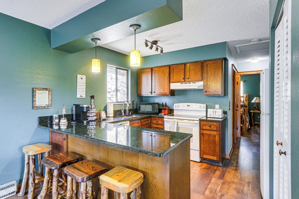 Kitchen | Upper Level