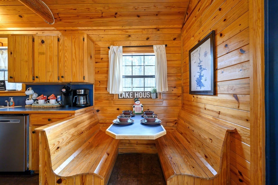 Kitchen bench