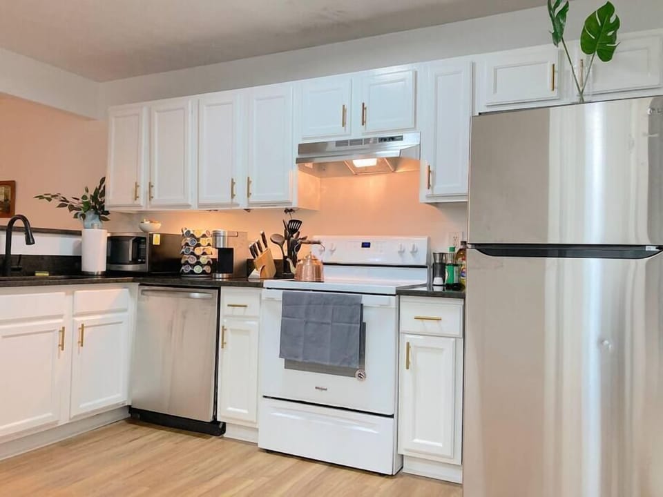 Fully stocked kitchen