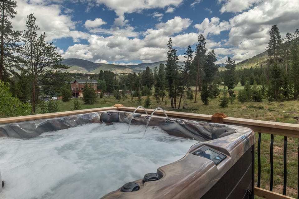 Private hot tub