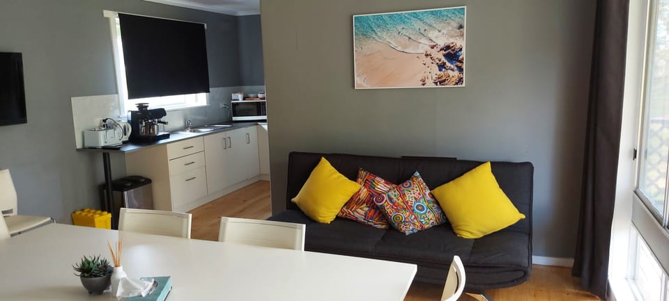 Modern kitchenette 