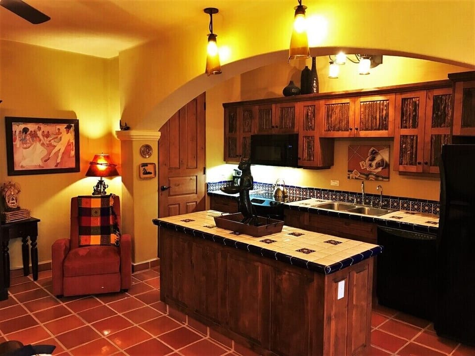 Kitchen / Fully Equipped / Refrigerator, Microwave, Stove, Dishwasher, Coffee Maker
