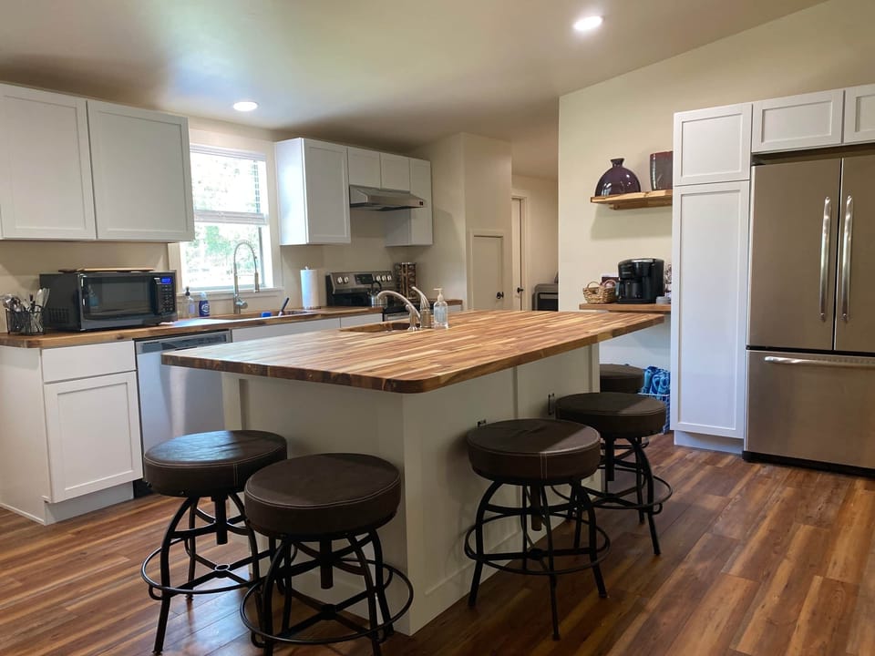 North House - Dining Area