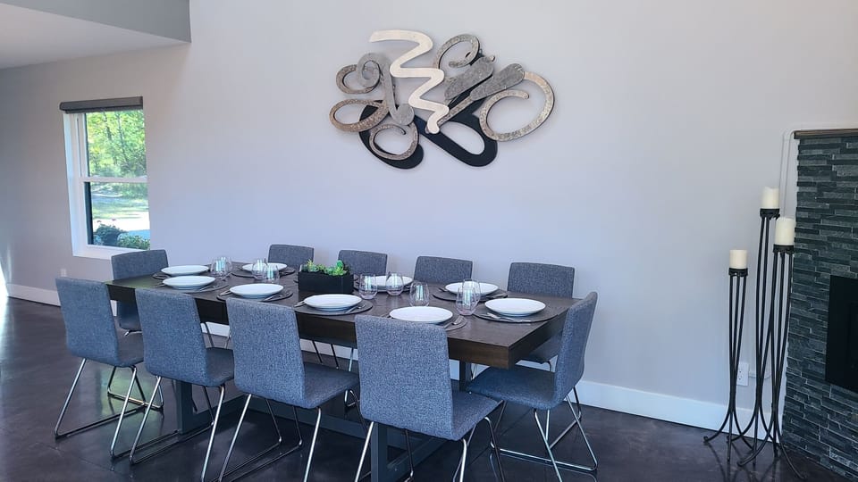Dining table - seating for ten, removable leaf