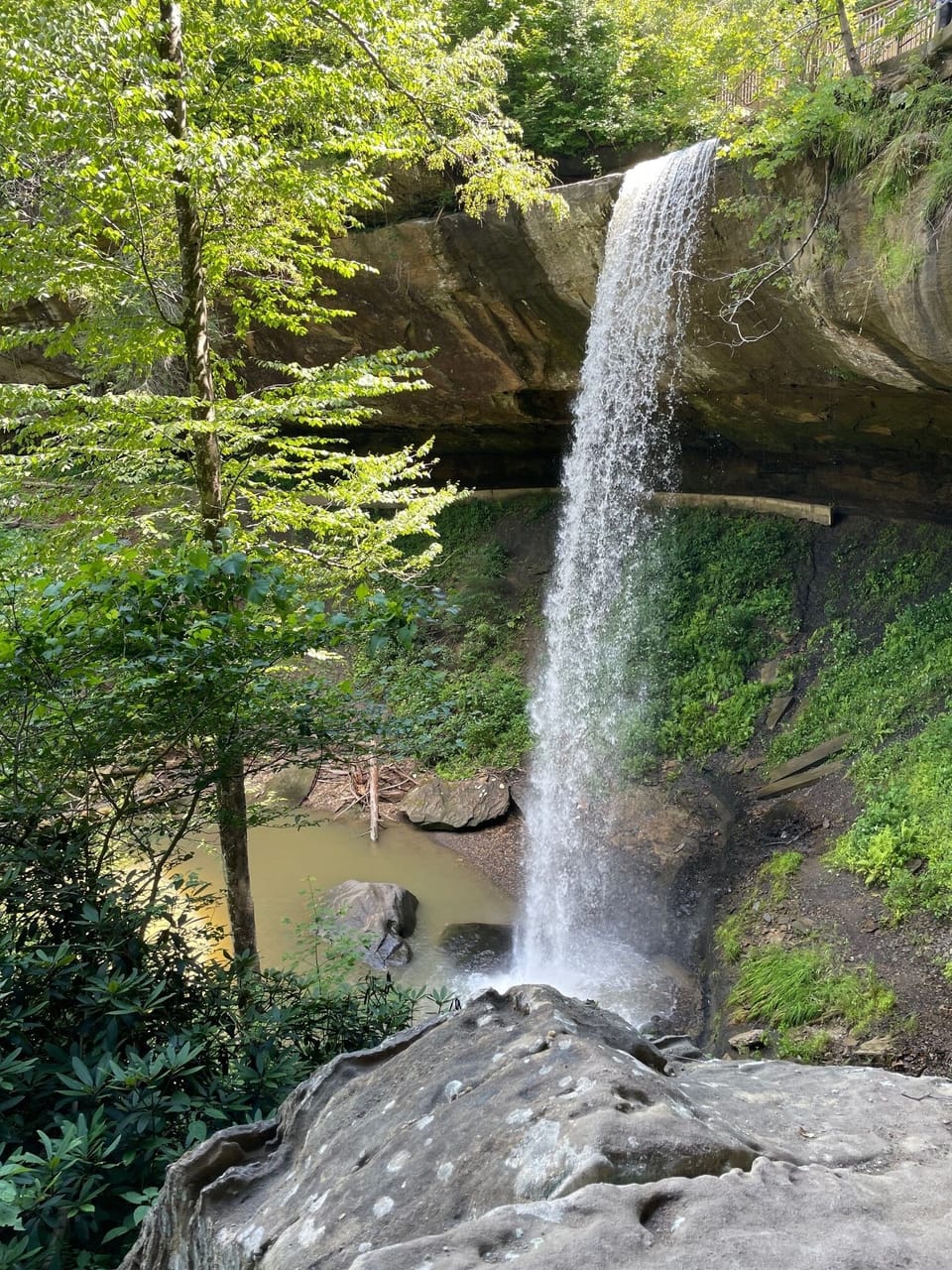 The main fall at Broke Leg Falls