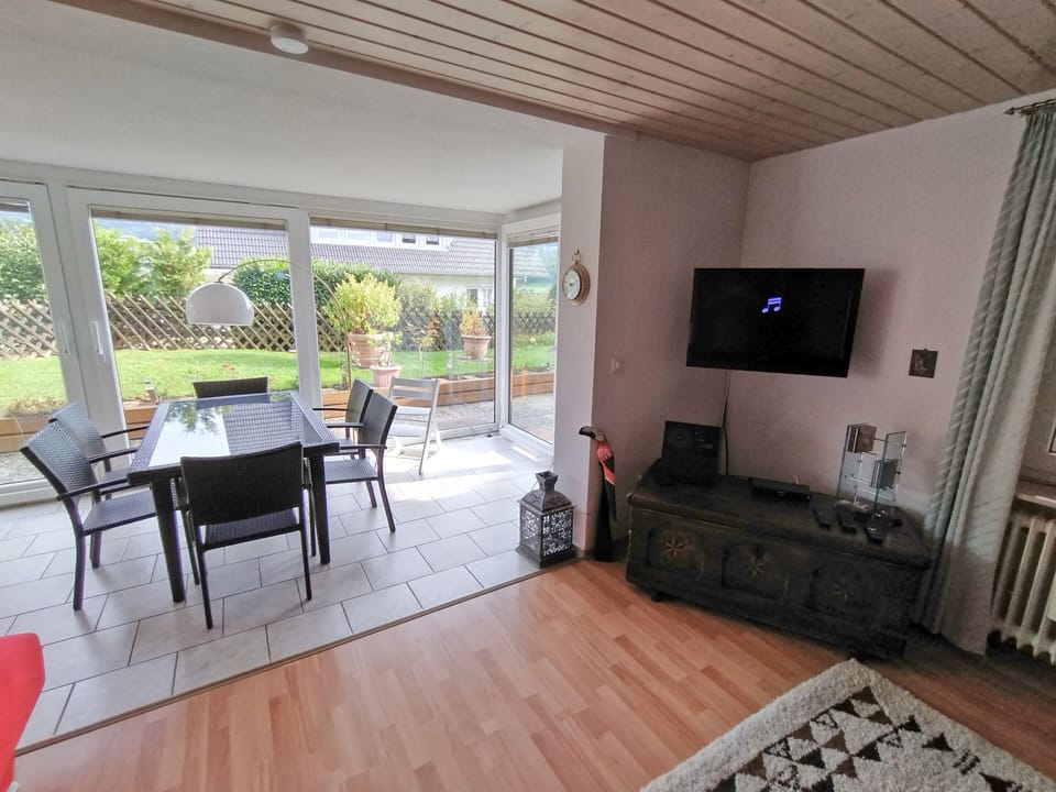 NEW - Exclusive 120 sqm holiday apartment in the Black Forest Apartment in Ortenau
