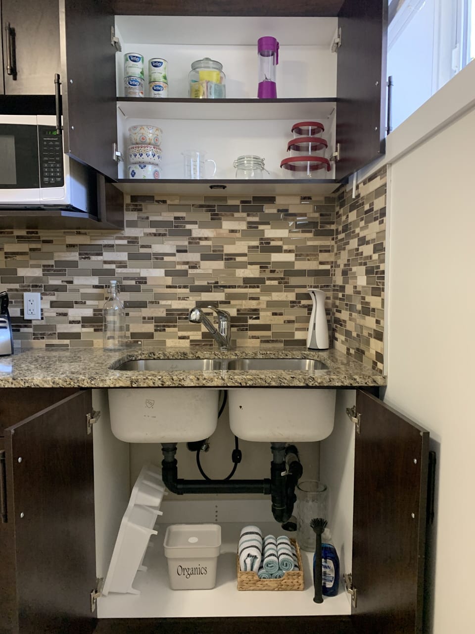 Kitchen 4, tea, extra microwave dishes, cleaning supplies.