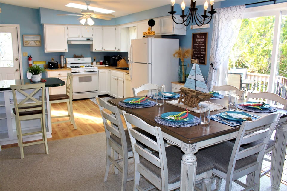 There’s room enough to seat six+ for Sunday brunch or a casual dinner!