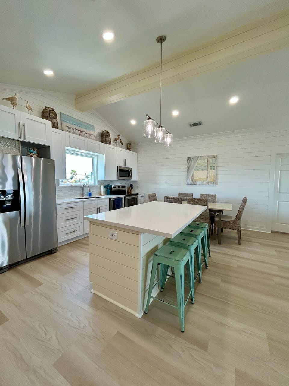 Fully appointed kitchen and table to fit eight.