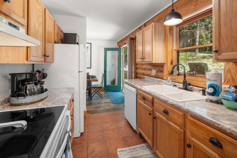 Fully stocked kitchen