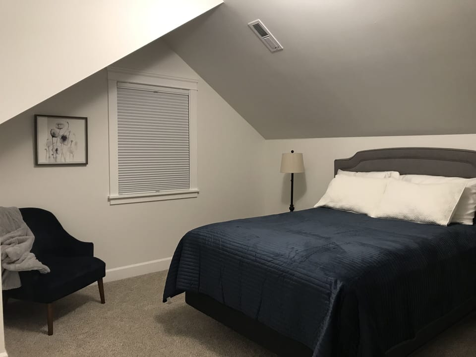 3rd bedroom ensuite with queen bed and 2 closets.Private bath with 2 sink vanity