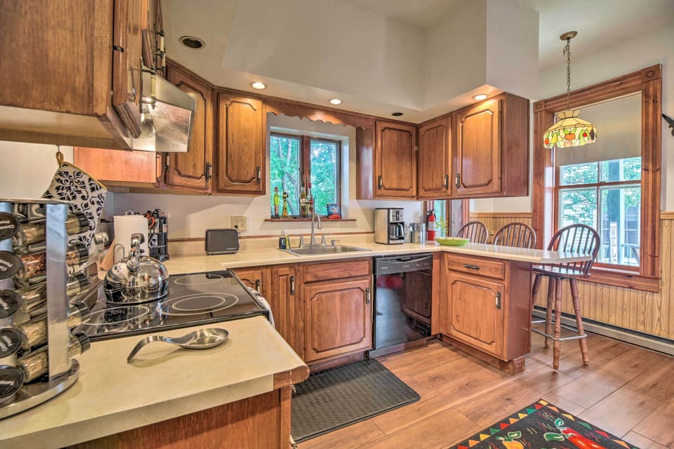 Driveway Parking (3 Vehicles) | Suitable for Children