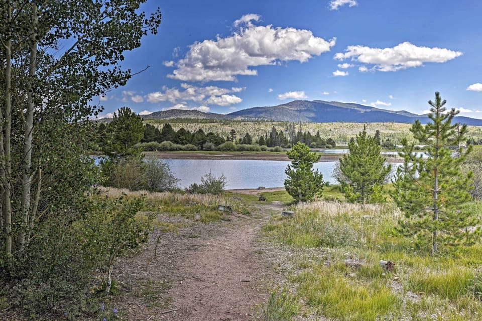 Walk to Dillon Reservoir