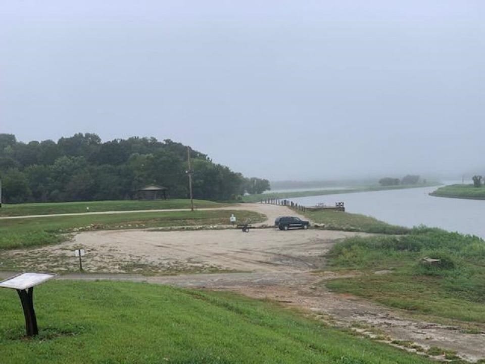 Boatramp behind The Historic Commercial Hotel