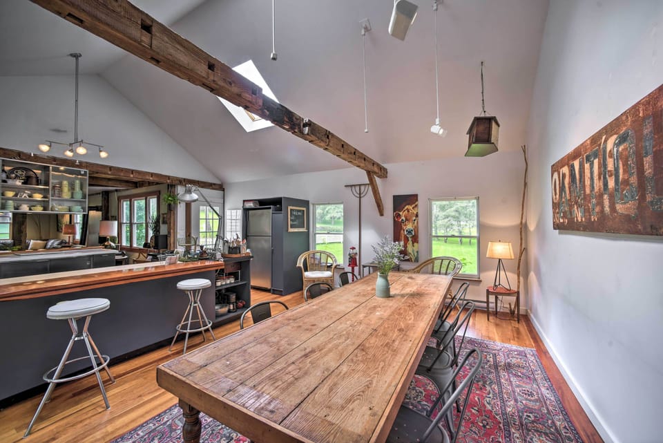 Dining Area | Main Floor