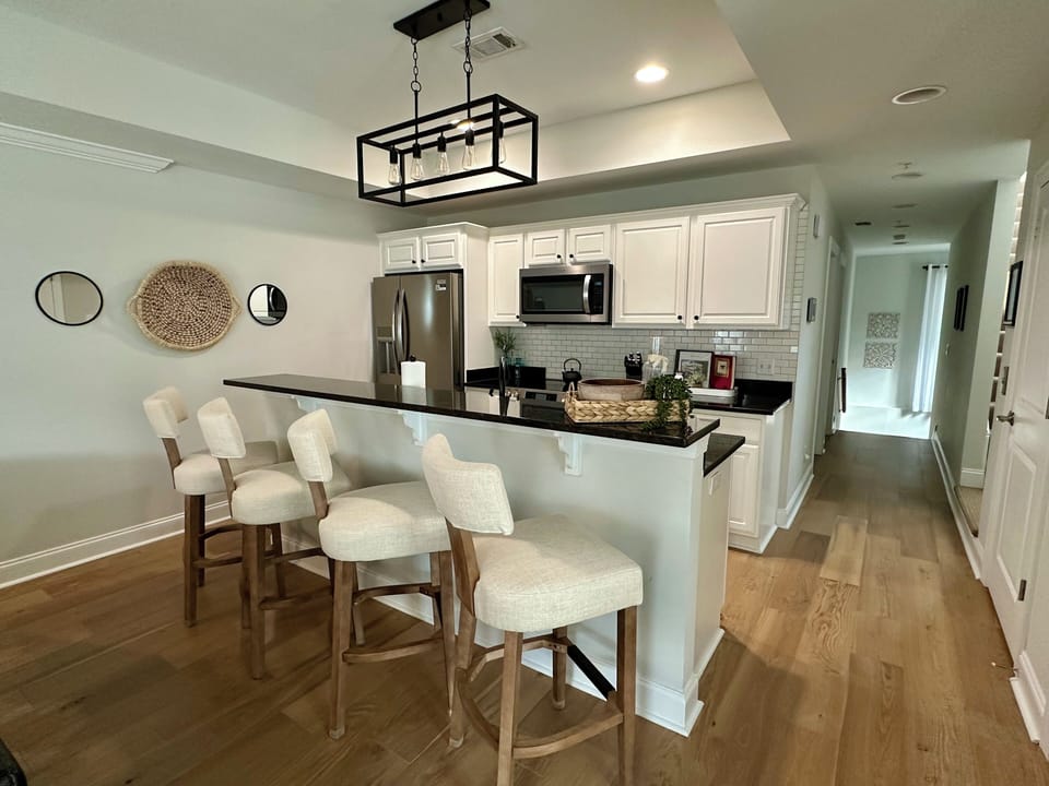 Fully-equipped Kitchen with new appliances