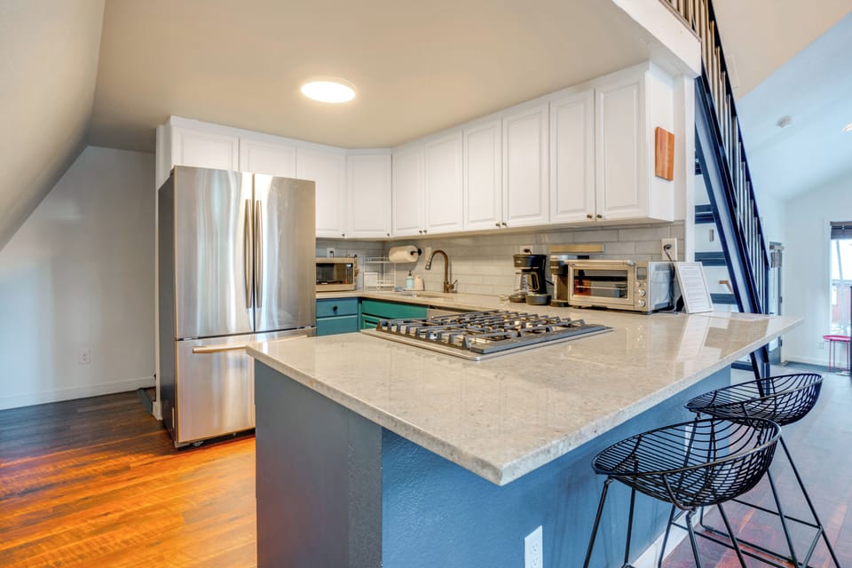 Kitchen | Fully Equipped | Stainless Steel Appliances