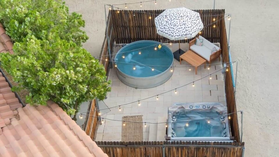 Hot Tub & Cowboy Pool
