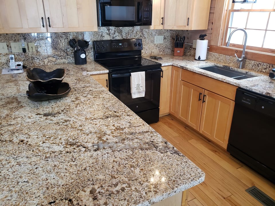 Fully equipped, modern kitchen