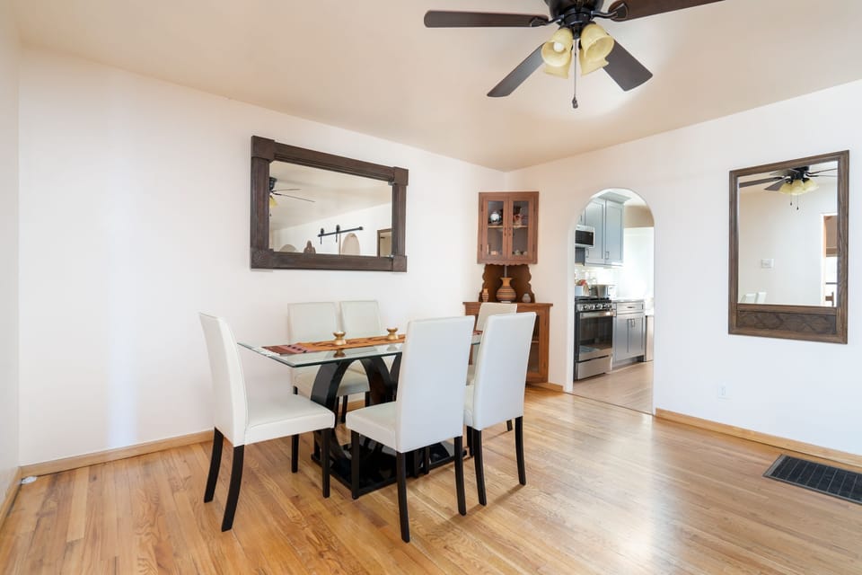 Dining Room - Seating for 6 - First Floor